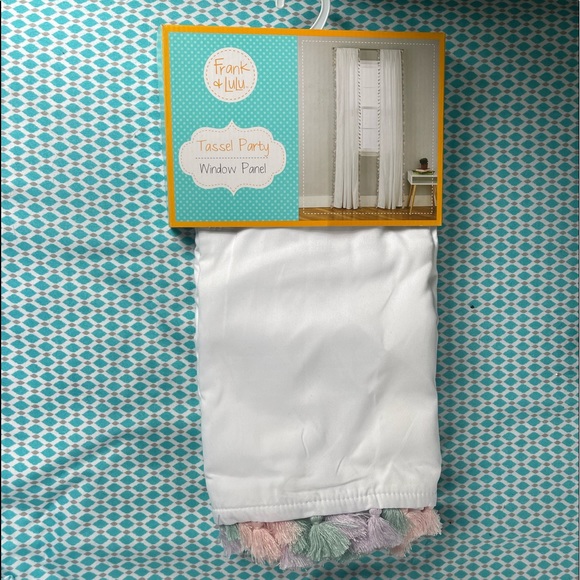 Tassel Party Window Panel - Picture 3 of 3